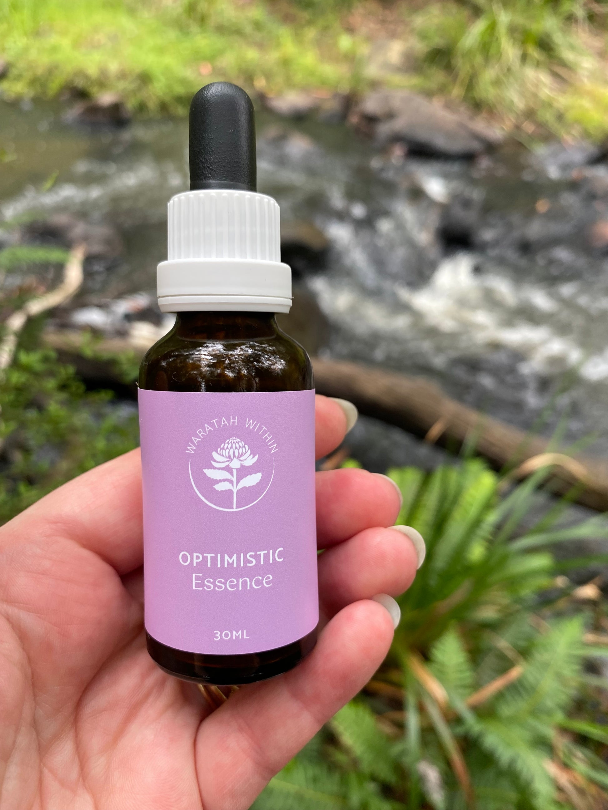 Optimistic Essence 30 ml Assists with helping you see the beauty, joy and positivity in life.